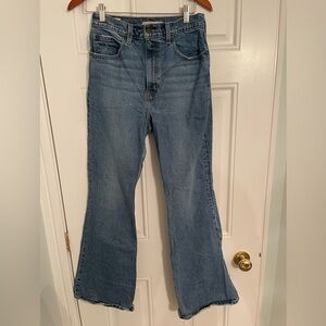 Levi's 70's High Rise Jeans Size 28